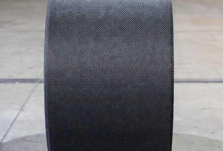 Масса транспортерной ленты: Как правильно рассчитать и выбрать ленту для вашего производства